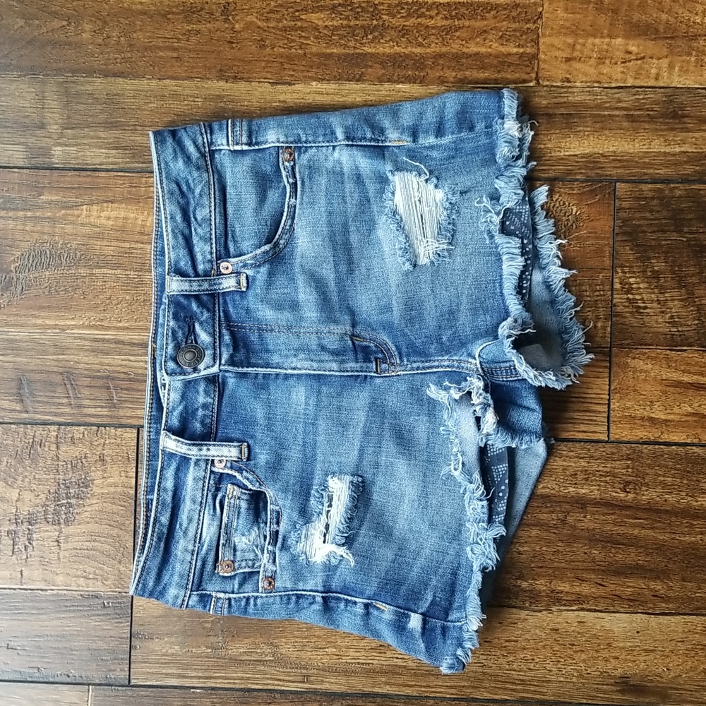 American Eagle Outfitters stretchy "High Rise Shortie"